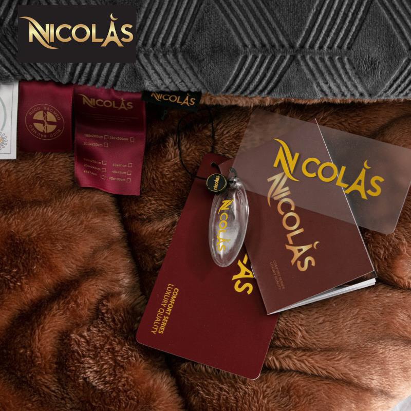 z3637923349642_956fdd3393e27b927bd1f7cb04cdf8f8