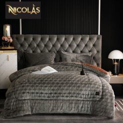 Chăn lông cừu Nicolas Diamond BST 12