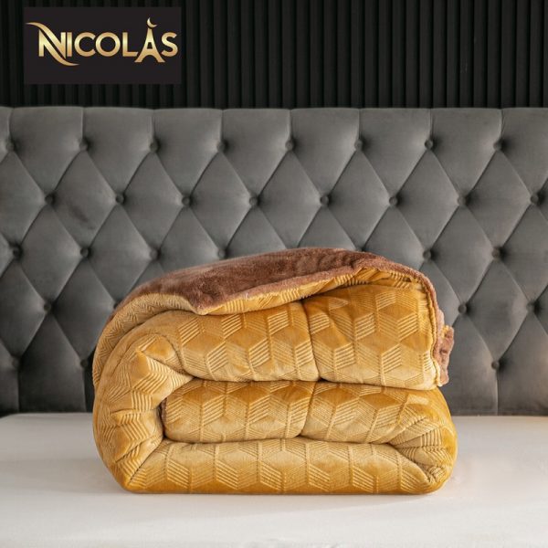 z3637923521496_b881247f9fa8447388f430efda42fd19-600x600