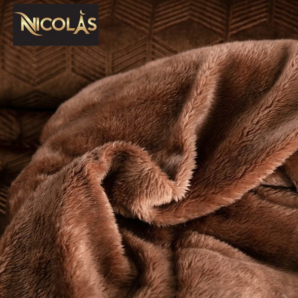 z3637923679131_8f9644ef77daf4be656a797f8cdebf5c-600x600